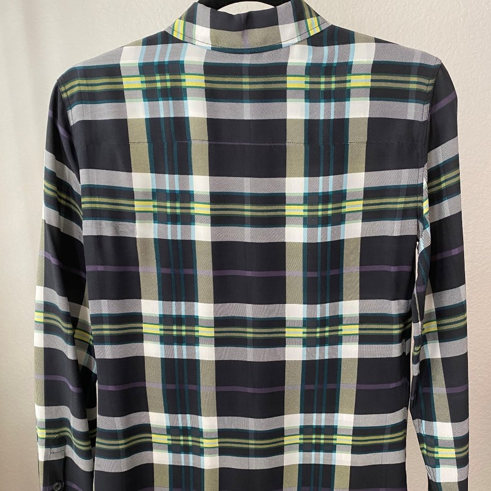 Equipment Checkered Plaid button down Silk shirt  top size XS - Picture 3 of 10